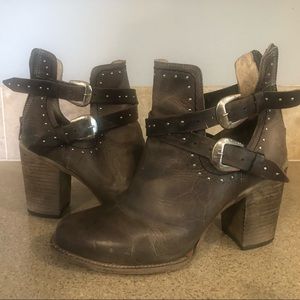 Rainbow Freebird booties